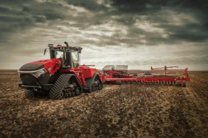 近30载传奇再升级！凯斯Steiger Quadtrac拖拉机，以更强悍性能与舒适性定义行业标杆