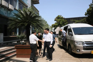 农业农村部农机化司副司长王甲云一行莅临东风农机调研