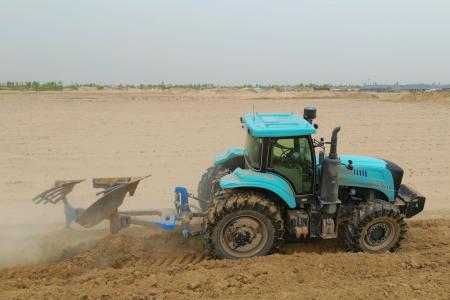 【实力国货】徐州凯尔2404-A(G4)轮式大拖70公分深翻作业，大拖先锋、超群出众！#大马力拖拉机