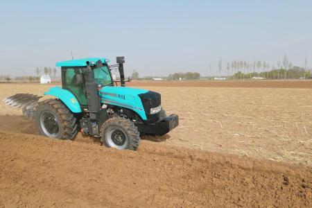 销量领先的徐州凯尔XZC2204深翻作业，性能卓越，大有作为!